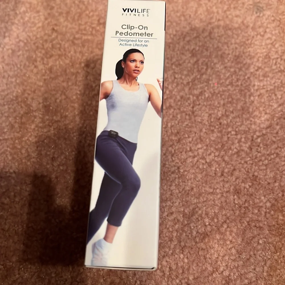 NWT ViviLife Fitness Clip On Pedometer Stay Fit Stay Fit